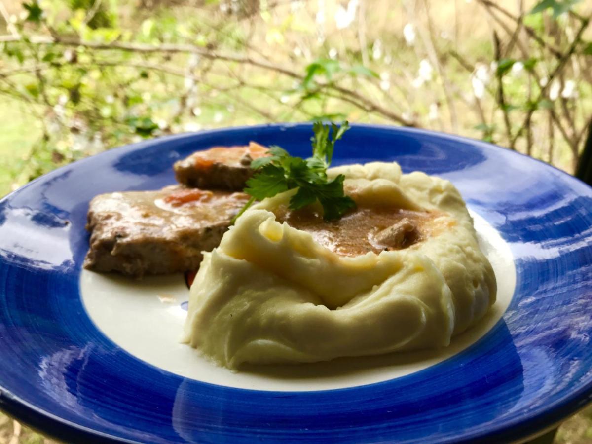Hare Pakoba Guest House ハンガ・ロア エクステリア 写真